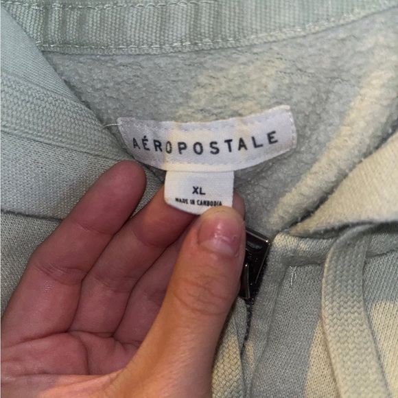 aero zip up - Picture 2 of 6